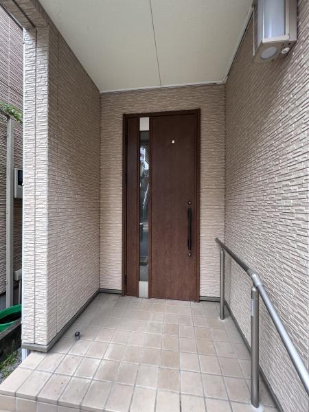 多摩区登戸　2階建て貸家