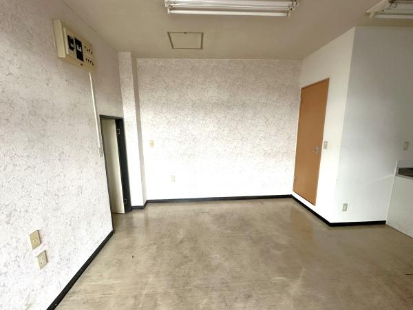 栃木市大平町西水代　ソラーナビル