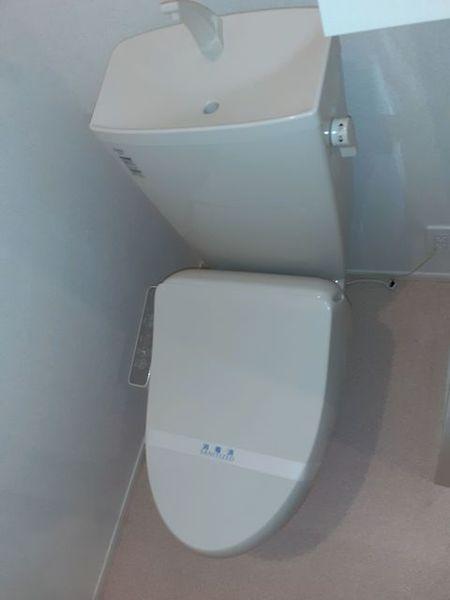 綾部市岡安町のアパート