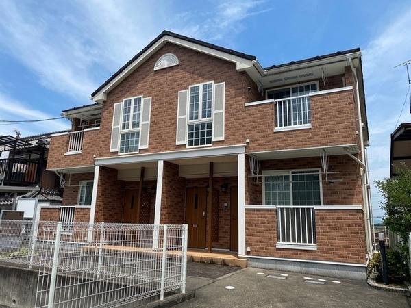 綾部市高津町のアパート