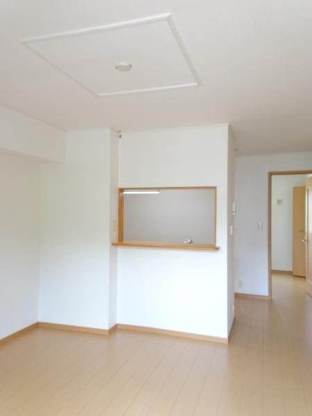 綾部市味方町のアパート