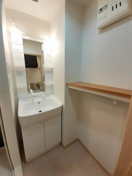 綾部市味方町のアパート
