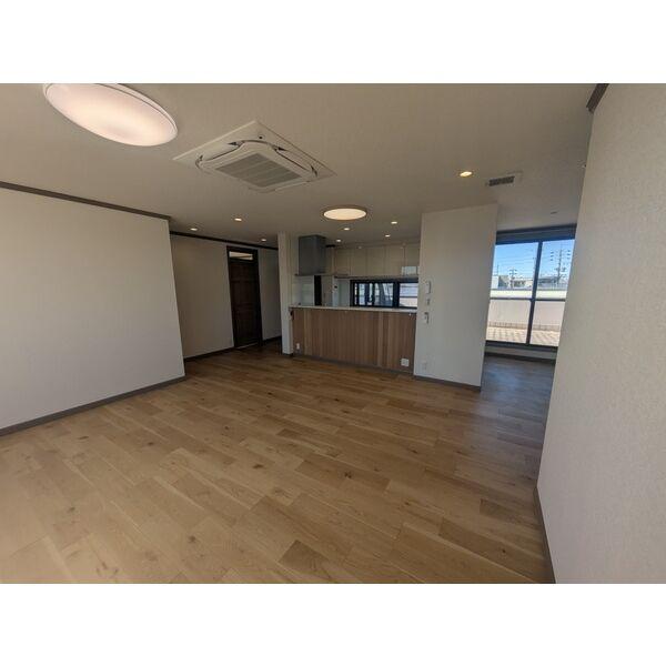藤江町四丁目テラスハウス