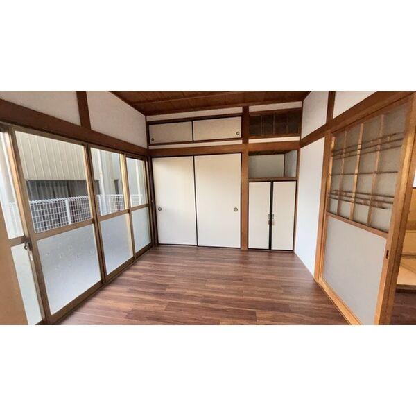 多加良浦町4丁目貸家
