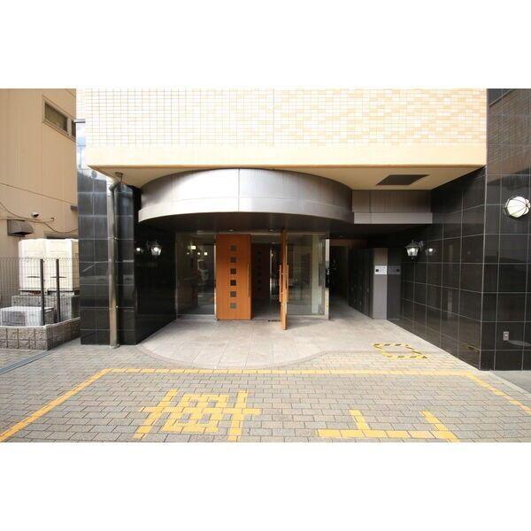 セレブランド堀田駅前