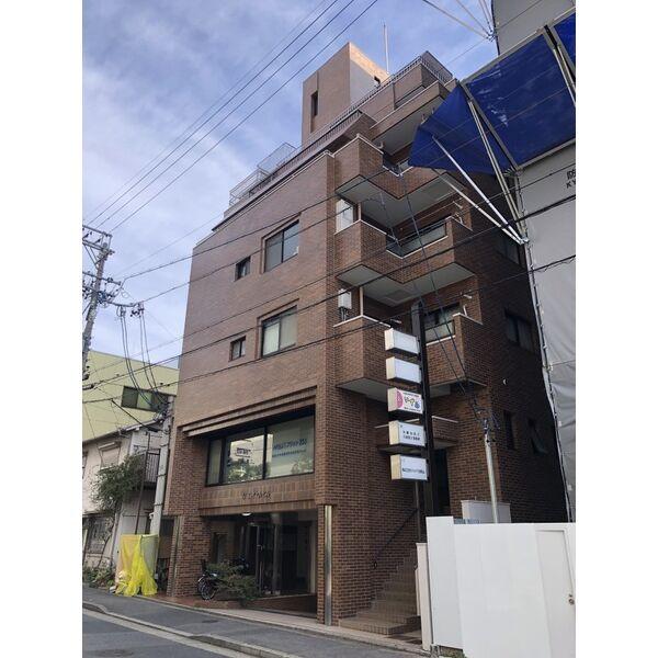 泉ロイヤルビル