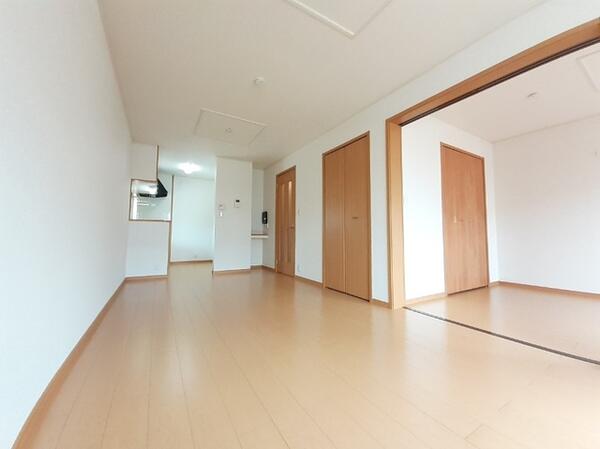 名古屋市西区中小田井４丁目のアパート