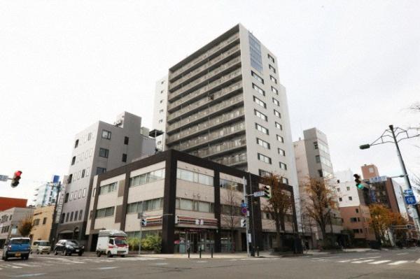 札幌市中央区大通西１３丁目のマンション