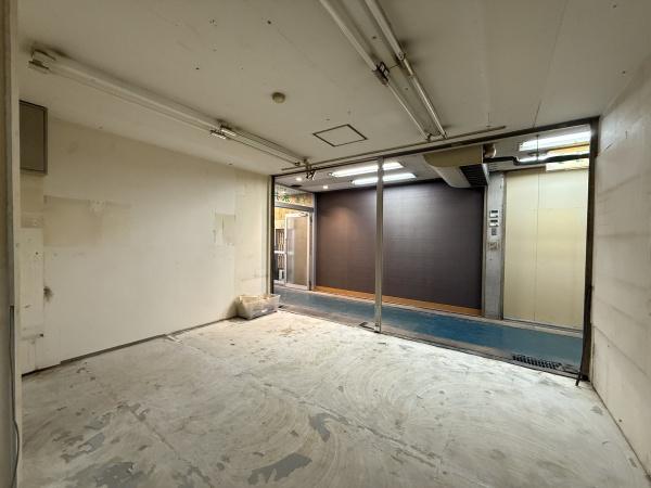 川崎市中原区新城１丁目の店舗（建物一部）