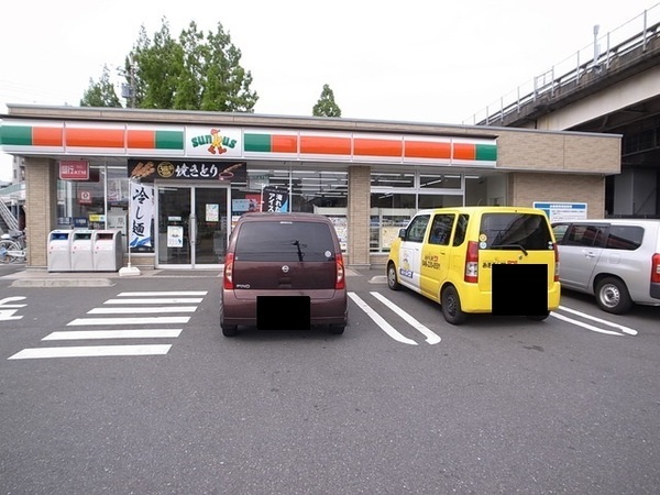 川崎市高津区末長３丁目のマンション(サンクス川崎第三京浜入口店)