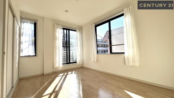 川崎市高津区末長３丁目のマンション