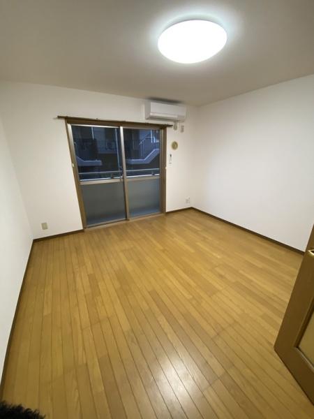 川崎市中原区下小田中４丁目のマンション