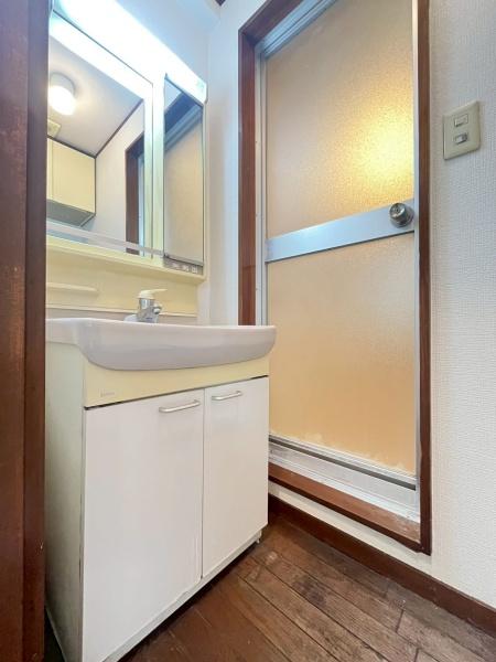 中島町4-88-2貸家