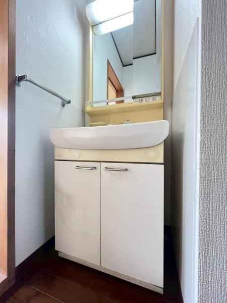 中島町4-88-2貸家