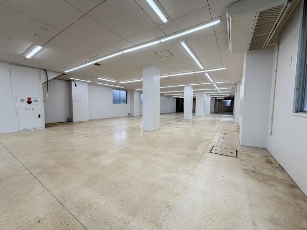 横浜市南区大岡２丁目の店舗（建物一部）
