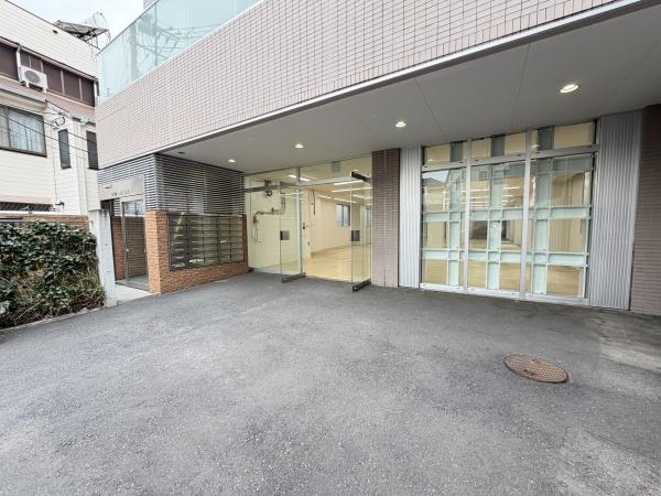 横浜市南区大岡２丁目の店舗（建物一部）