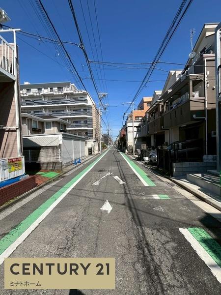 横浜市南区中里１丁目のアパート