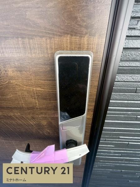横浜市南区中里１丁目のアパート