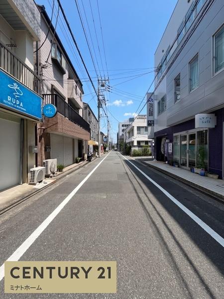 山川ビル　1階
