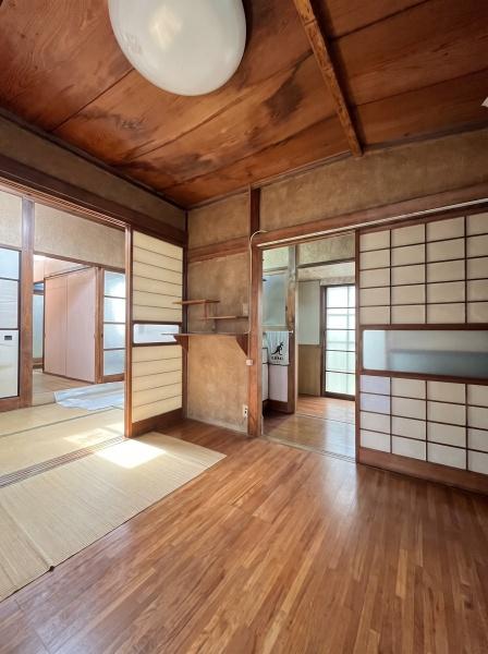 弘明寺町貸家