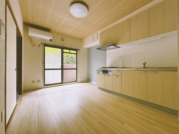 横浜市南区永田東２丁目のマンション