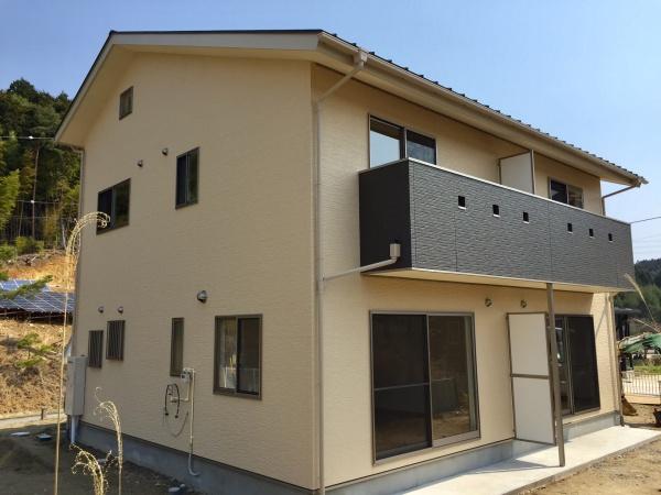 恵那市飯地町のアパート
