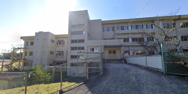 土岐市泉町　貸家(土岐市立泉西小学校)