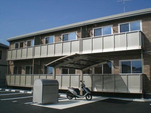 パインツリーF103
