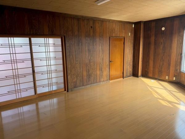 【店舗・事務所】津山市　河辺　貸店舗・事務所