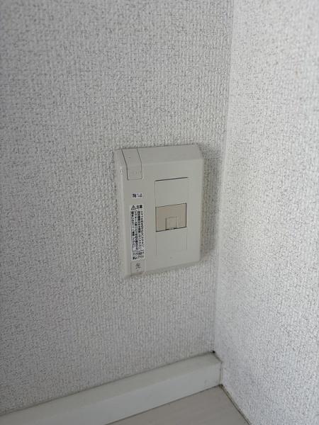 リーセイント西古松A302