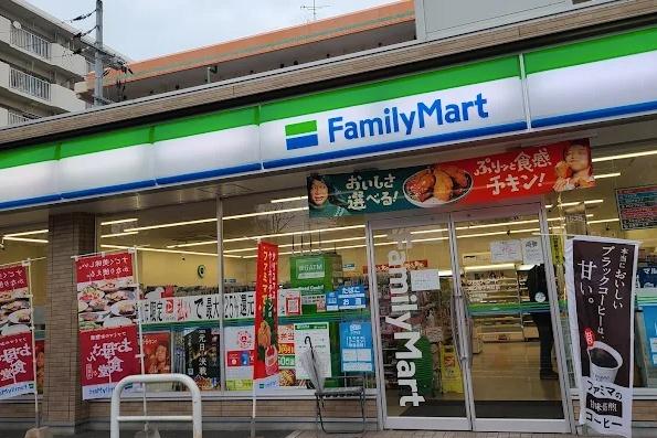 ｐｅｃｈｅｒ奥田(ファミリーマート岡山南中央町店)