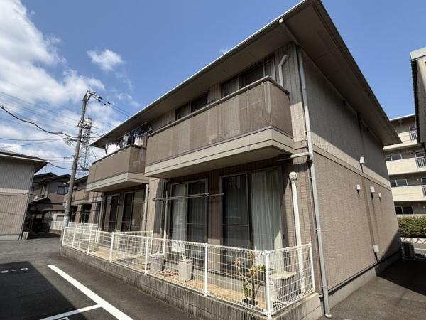 フォーシーズンズ秋202号室