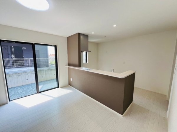 菊池郡大津町引水／31号棟／English,ChineseO