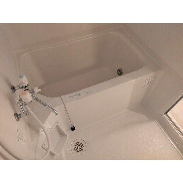 アンロワイヤル