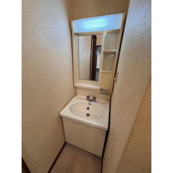 PLAZA　IN　花川　B棟