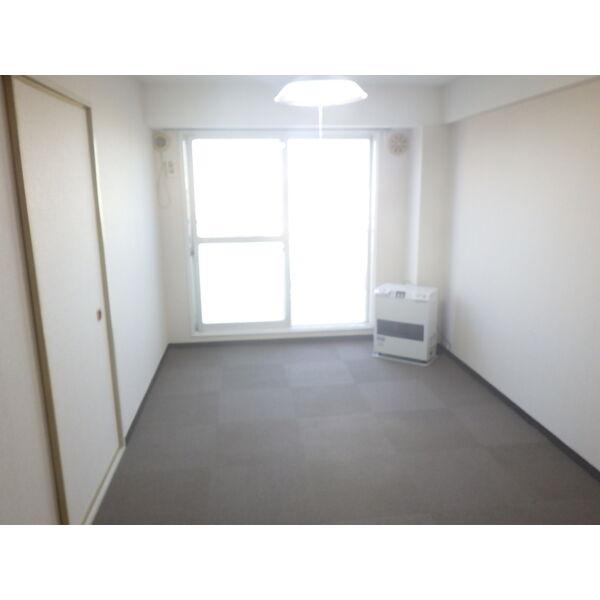 クリスタルヒルズ