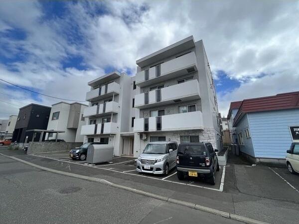 札幌市豊平区月寒西三条9丁目のマンション