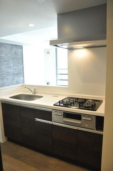 札幌市中央区南六条西24丁目のマンション(キッチン)