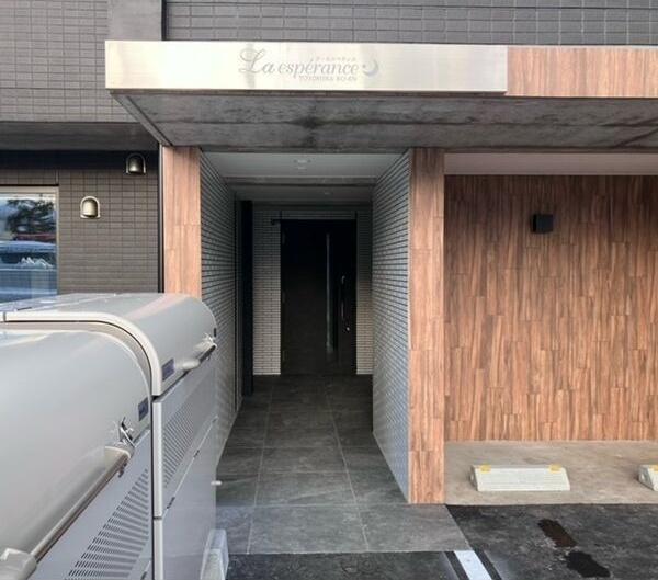 札幌市豊平区美園二条1丁目のマンション(エントランス)