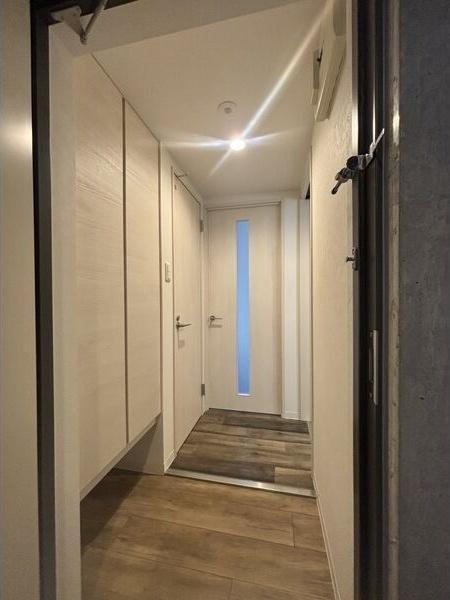 札幌市中央区南十二条西10丁目のマンション(玄関)