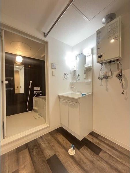 札幌市中央区南十二条西10丁目のマンション(バス)