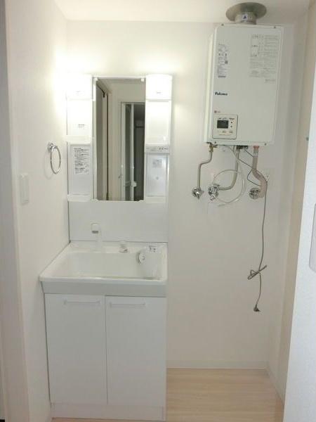 札幌市白石区栄通3丁目のマンション(洗面台・洗面所)