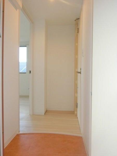 札幌市白石区栄通3丁目のマンション(玄関)