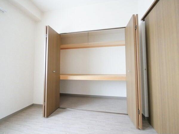 札幌市豊平区美園八条2丁目のマンション(収納)