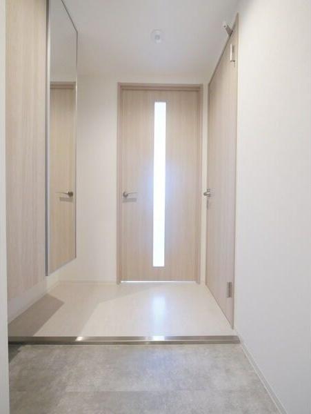 札幌市白石区東札幌二条3丁目のマンション(玄関)