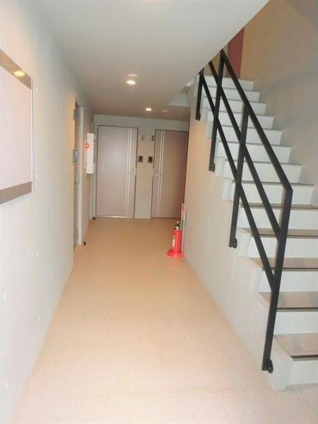 札幌市白石区栄通3丁目のマンション(エントランス)