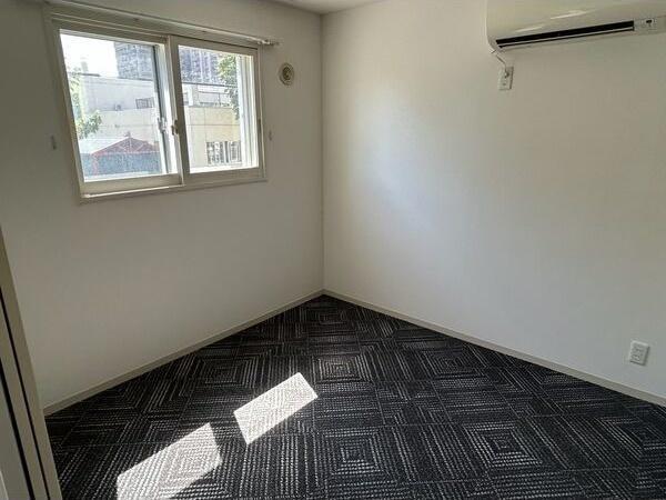 札幌市東区北十二条東２丁目のマンション