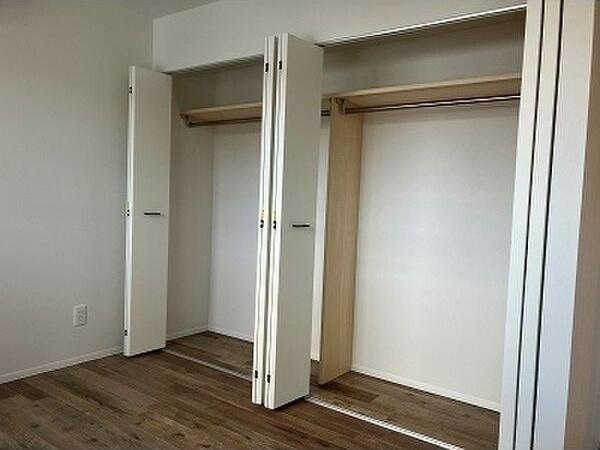 札幌市白石区本郷通1丁目南のマンション(収納)