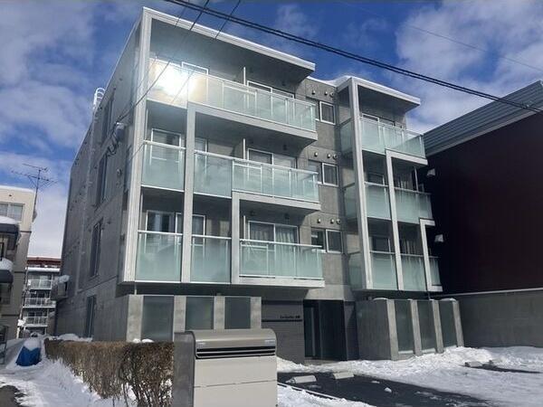 札幌市白石区本郷通１丁目南のマンション