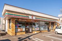 札幌市白石区東札幌四条4丁目のマンション(セブンイレブン札幌豊平13丁目店)